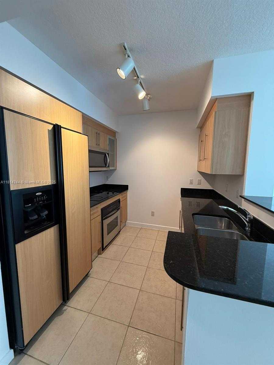 Small Image of 335 SOUTH BISCAYNE BLVD #2404, Miami Number 31