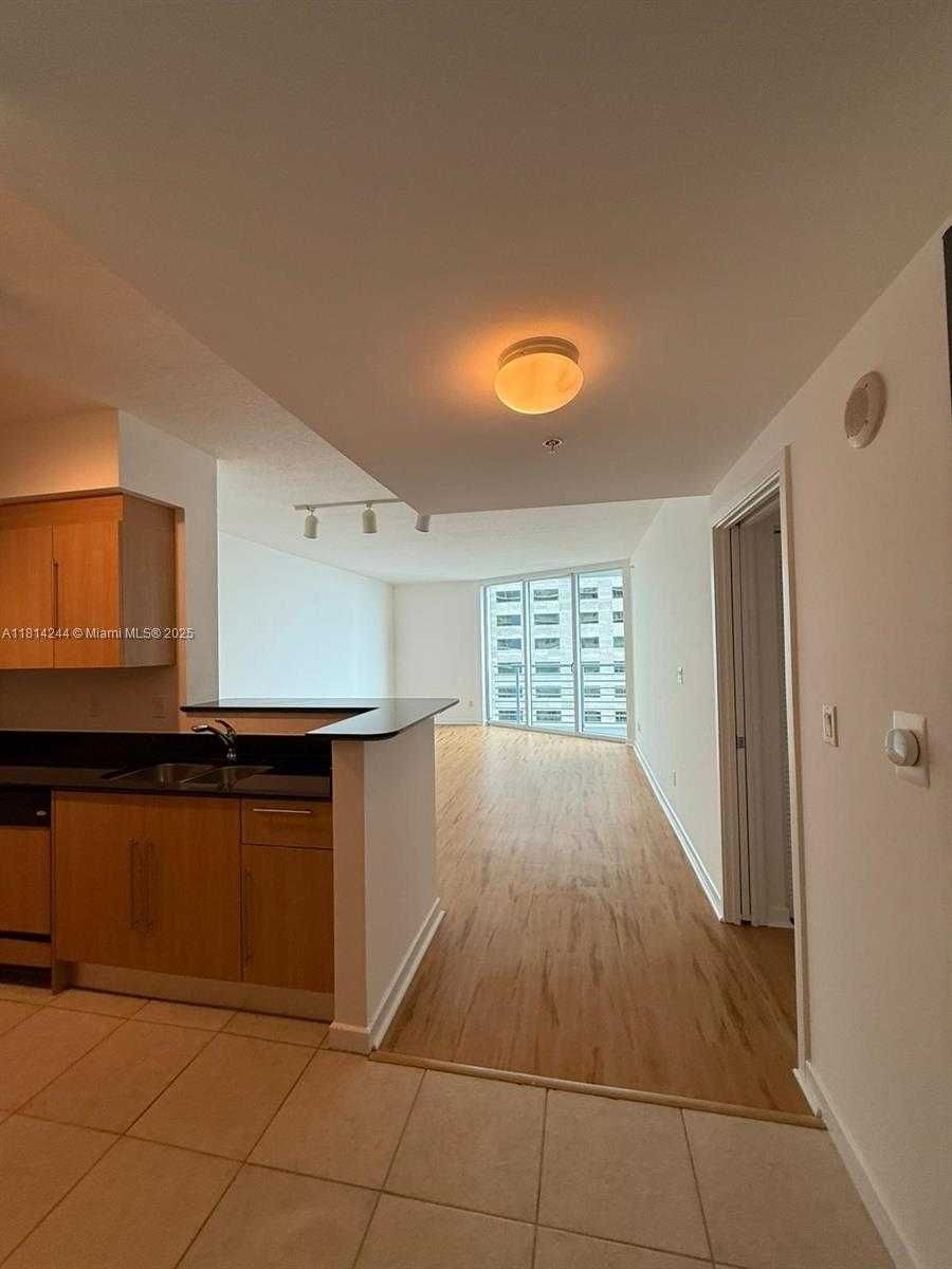 Small Image of 335 SOUTH BISCAYNE BLVD #2404, Miami Number 32