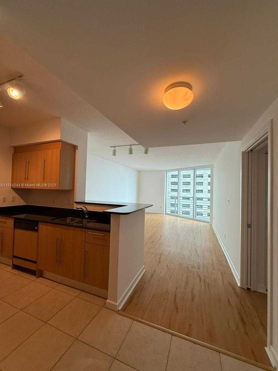 Small Image of 335 SOUTH BISCAYNE BLVD #2404, Miami Number 33