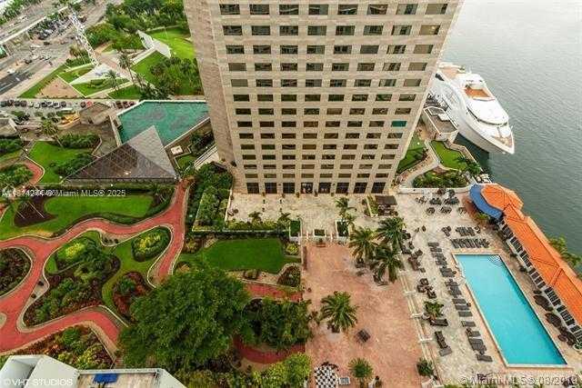 Small Image of 335 SOUTH BISCAYNE BLVD #2404, Miami Number 4