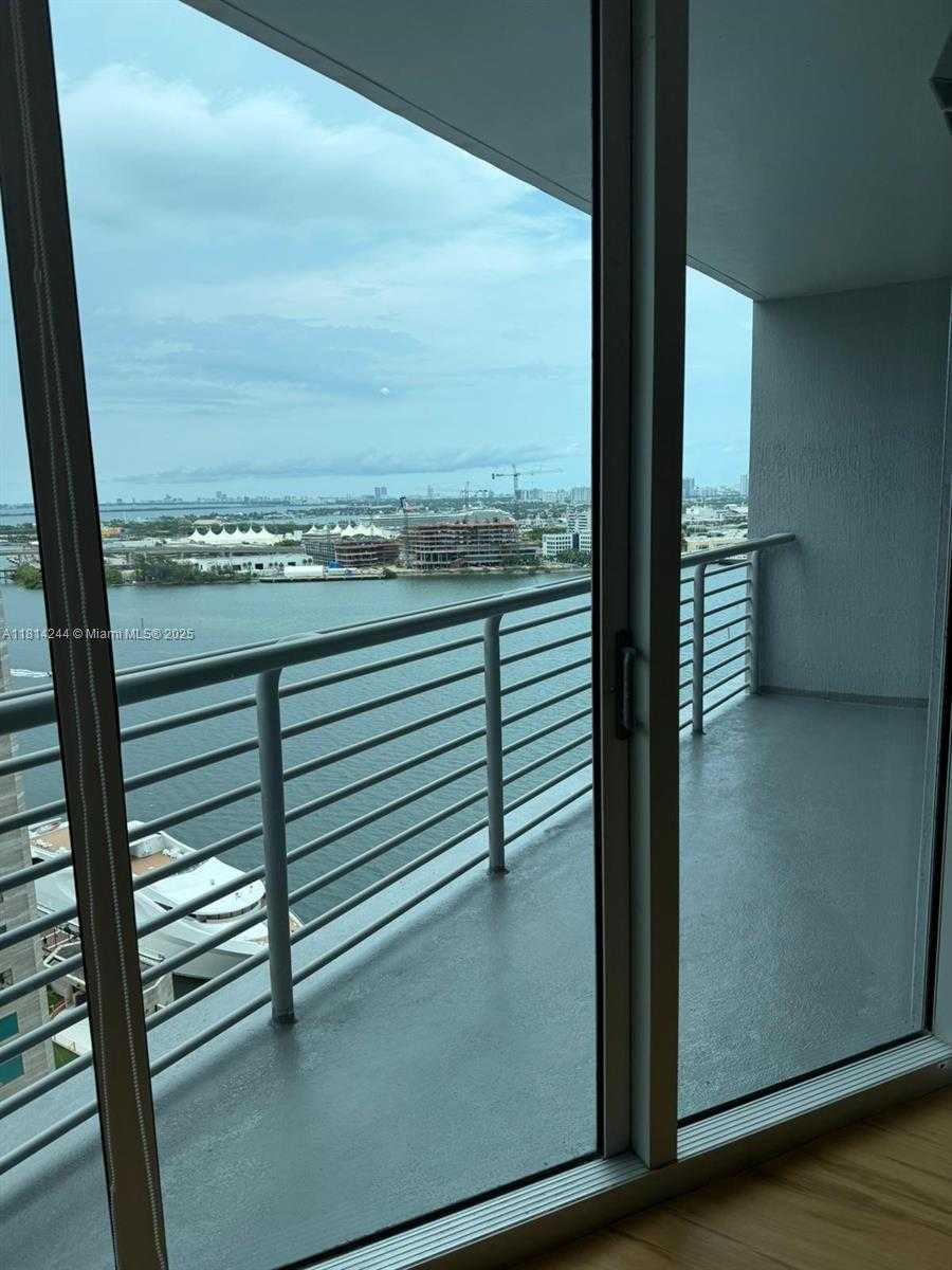 Small Image of 335 SOUTH BISCAYNE BLVD #2404, Miami Number 5