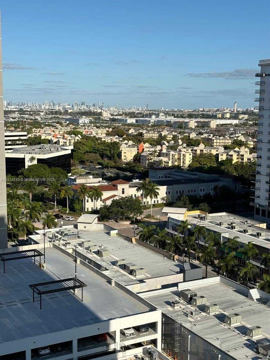 Small Image of 5300 PASEO BLVD #1507, Doral Number 31