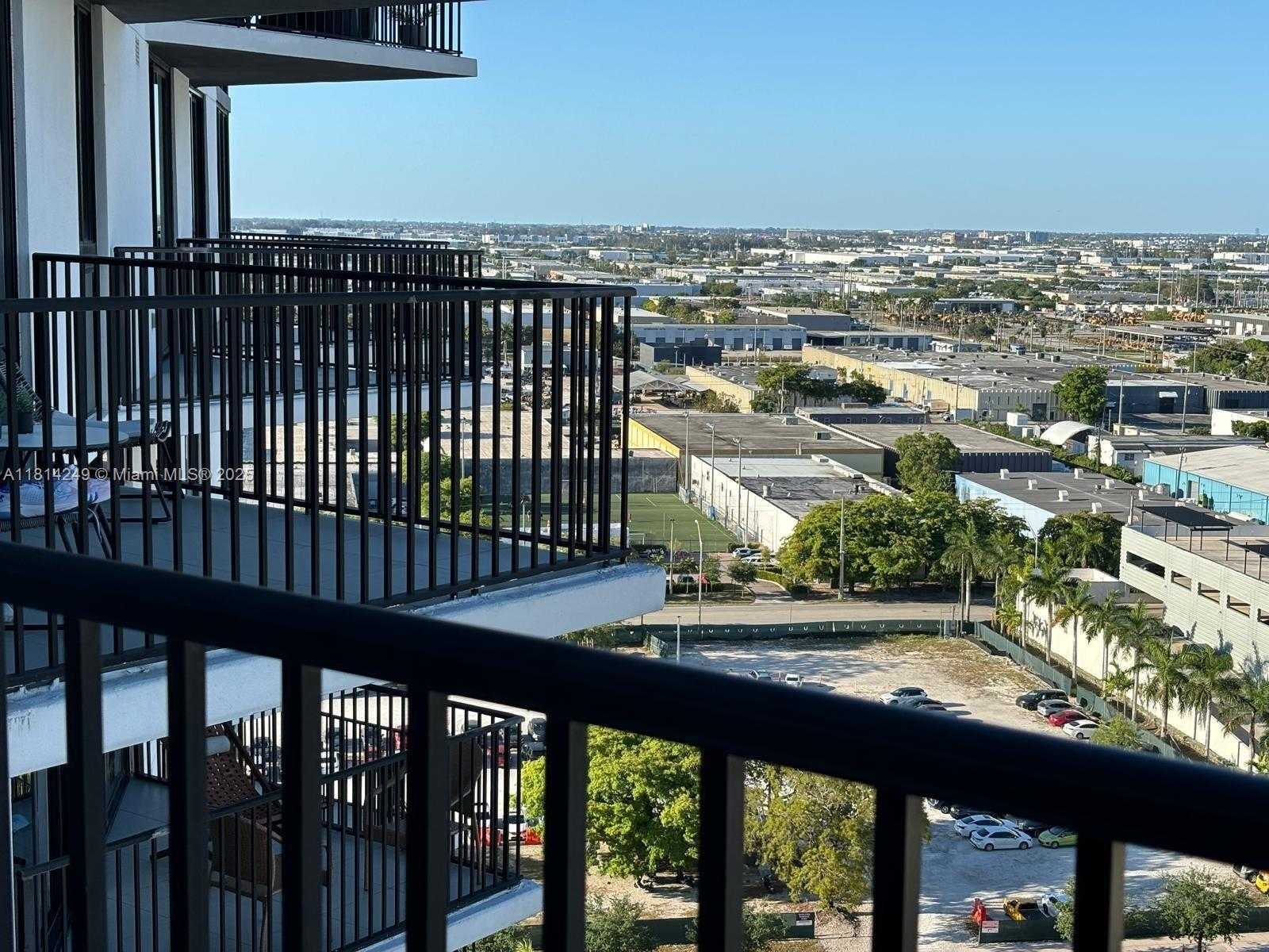Small Image of 5300 PASEO BLVD #1507, Doral Number 33