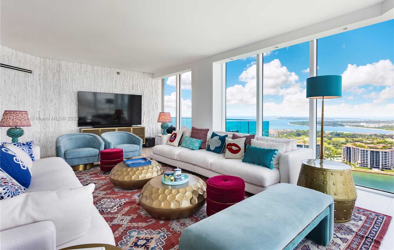 Small Image of 300 SOUTH POINTE DR #3703, Miami Beach Number 3
