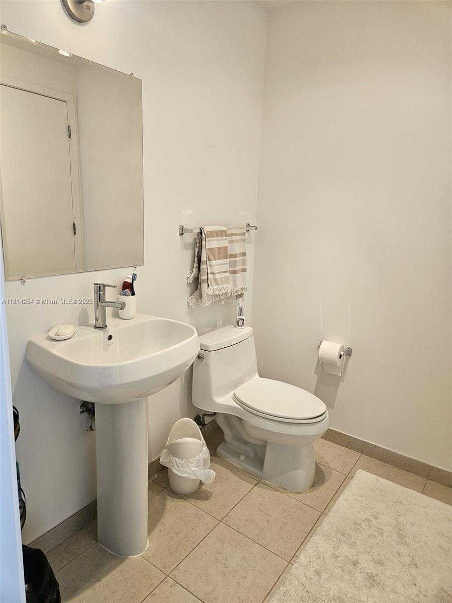 Small Image of 3301 NORTH EAST 1ST AVE #H2211, Miami Number 10