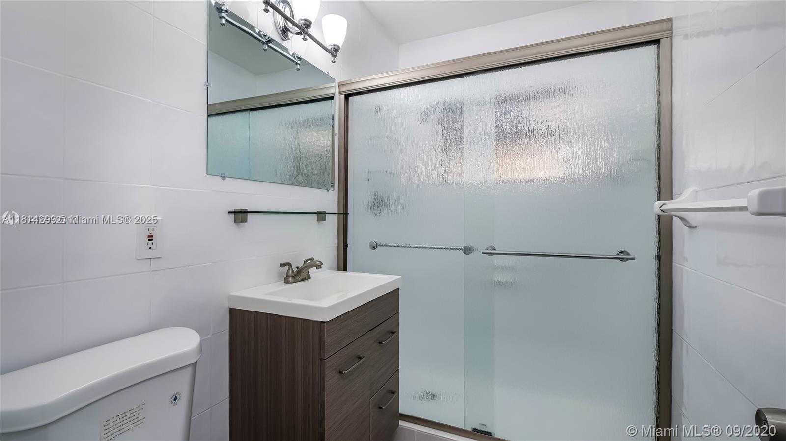 Small Image of 3941 SEGOVIA ST, Coral Gables Number 10