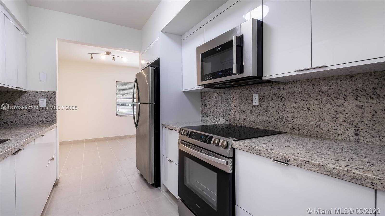 Small Image of 3941 SEGOVIA ST, Coral Gables Number 5