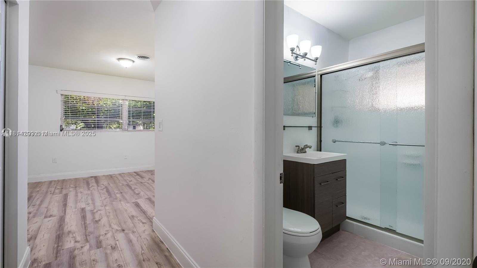 Small Image of 3941 SEGOVIA ST, Coral Gables Number 9
