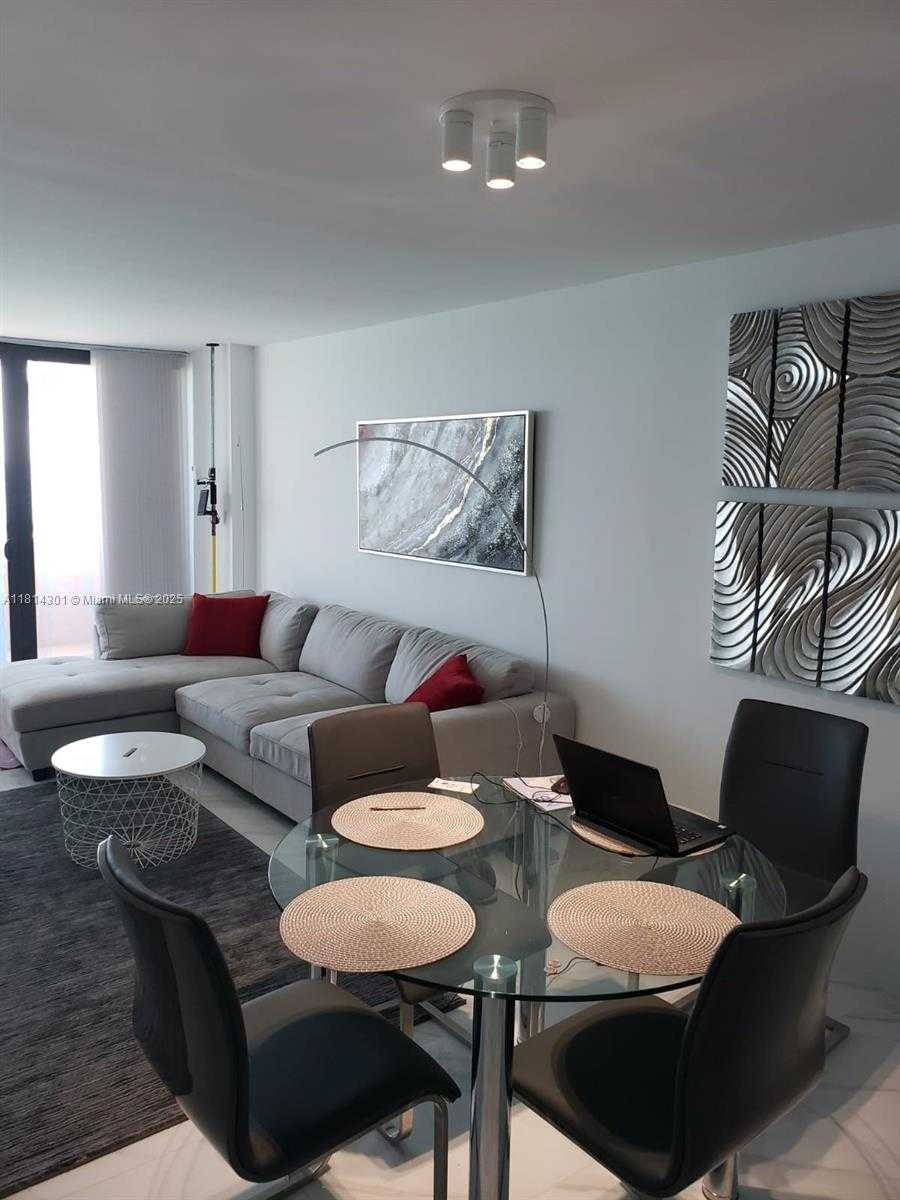 Small Image of 2555 COLLINS AVE #2207, Miami Beach Number 10