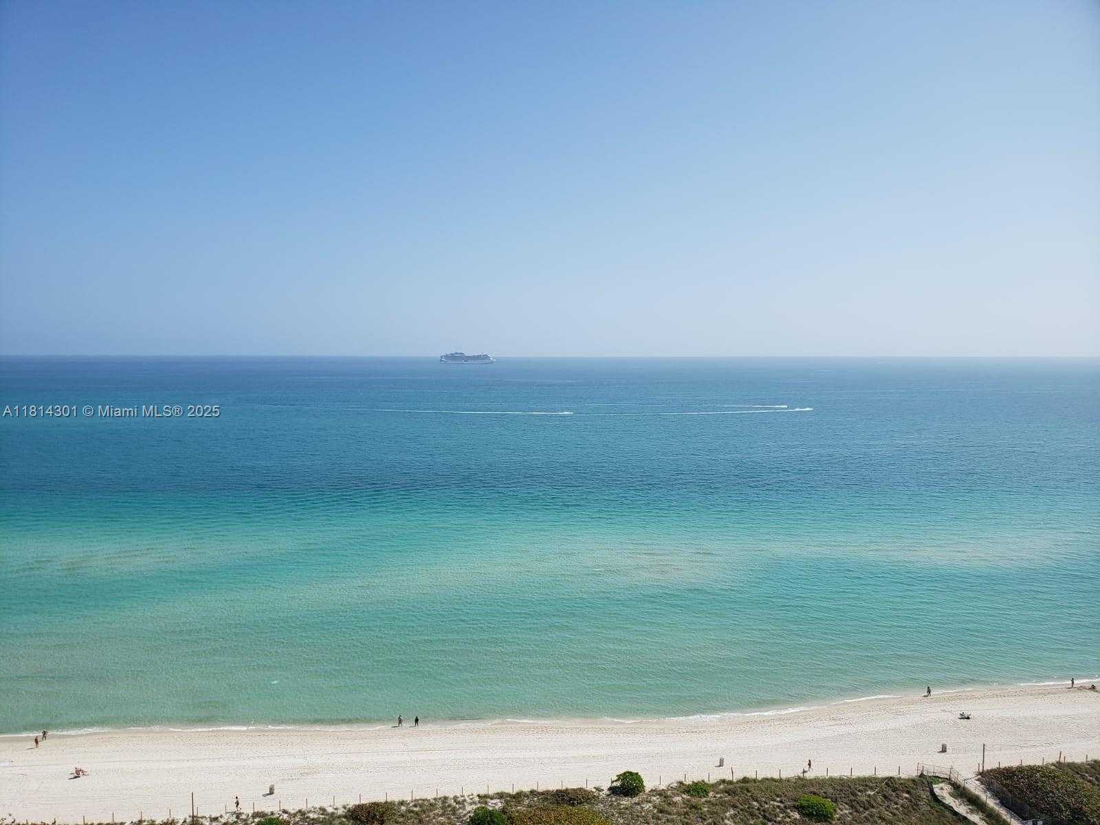 Small Image of 2555 COLLINS AVE #2207, Miami Beach Number 2