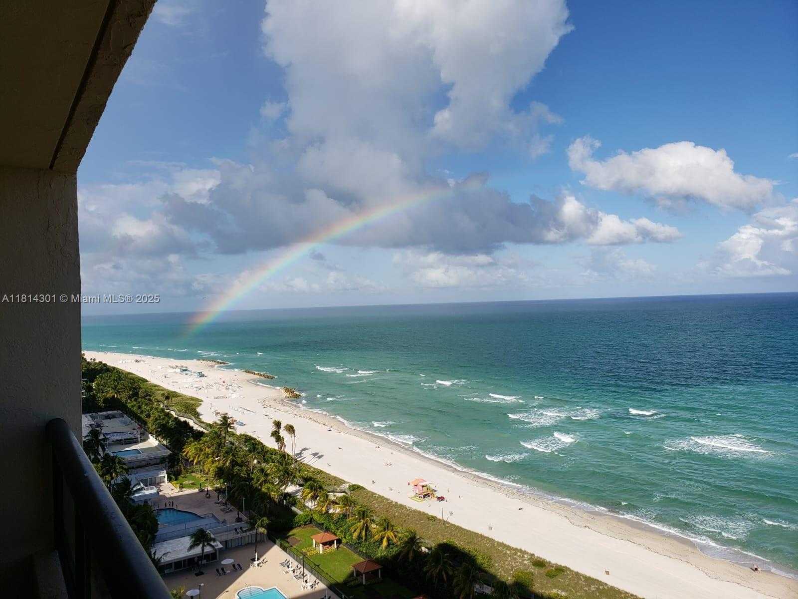 Small Image of 2555 COLLINS AVE #2207, Miami Beach Number 3