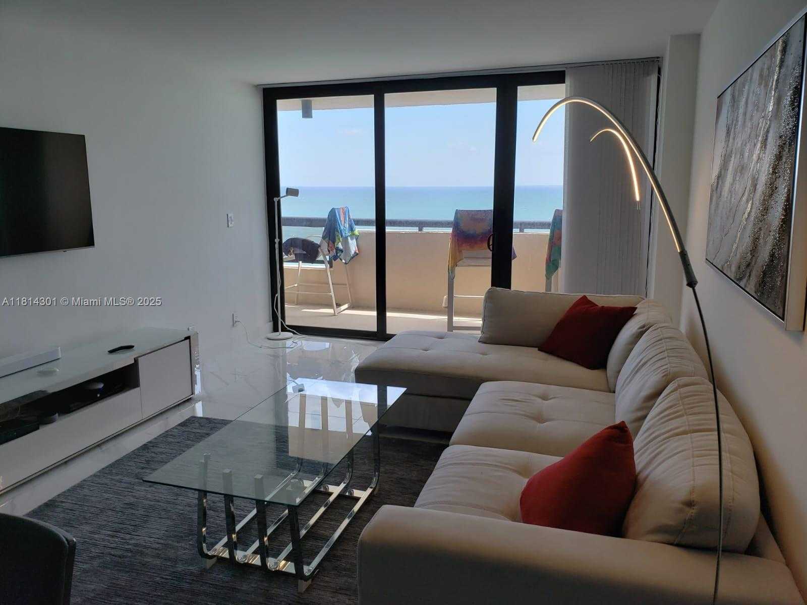 Small Image of 2555 COLLINS AVE #2207, Miami Beach Number 8