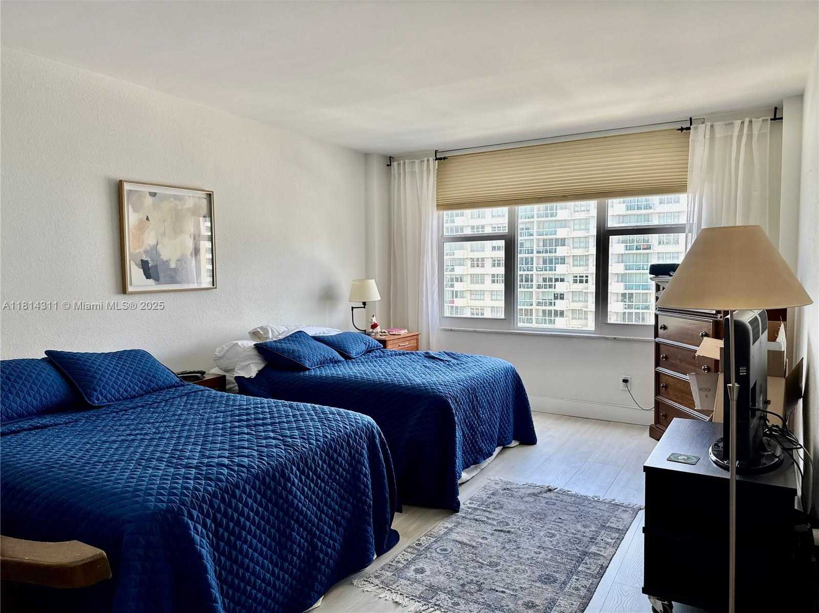Small Image of 5600 COLLINS AVE #10V, Miami Beach Number 21