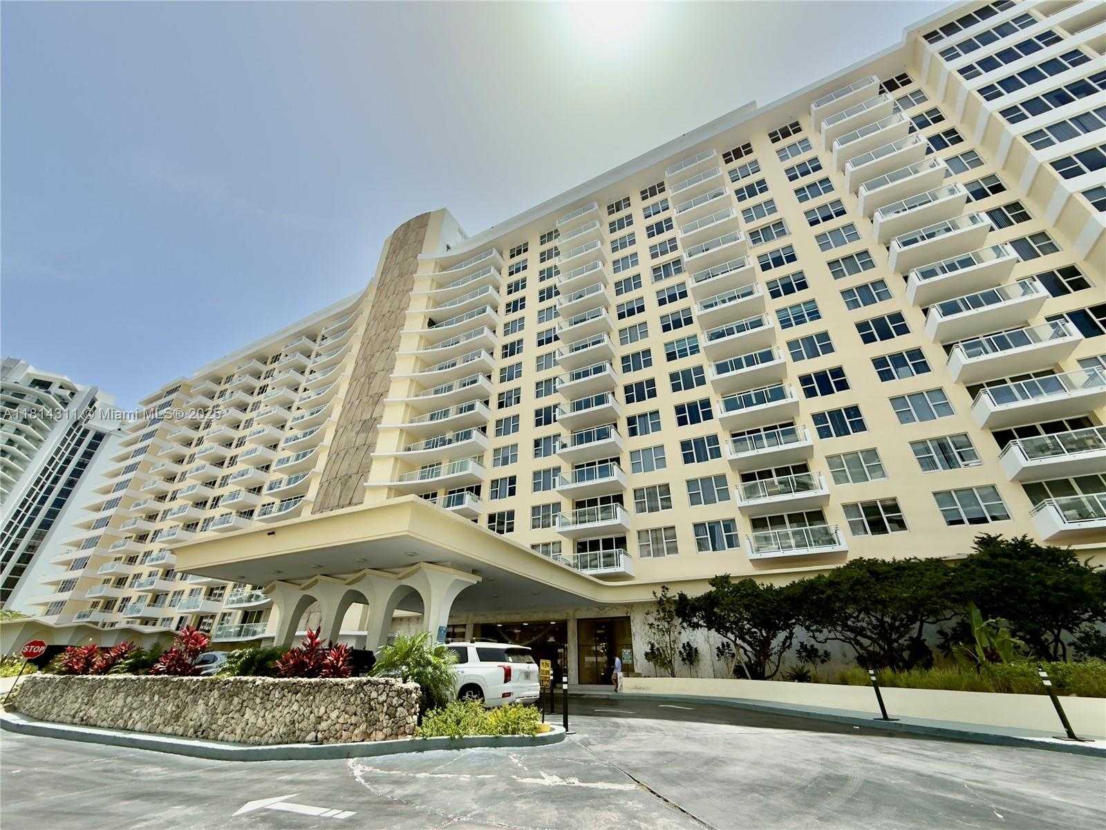 Small Image of 5600 COLLINS AVE #10V, Miami Beach Number 34