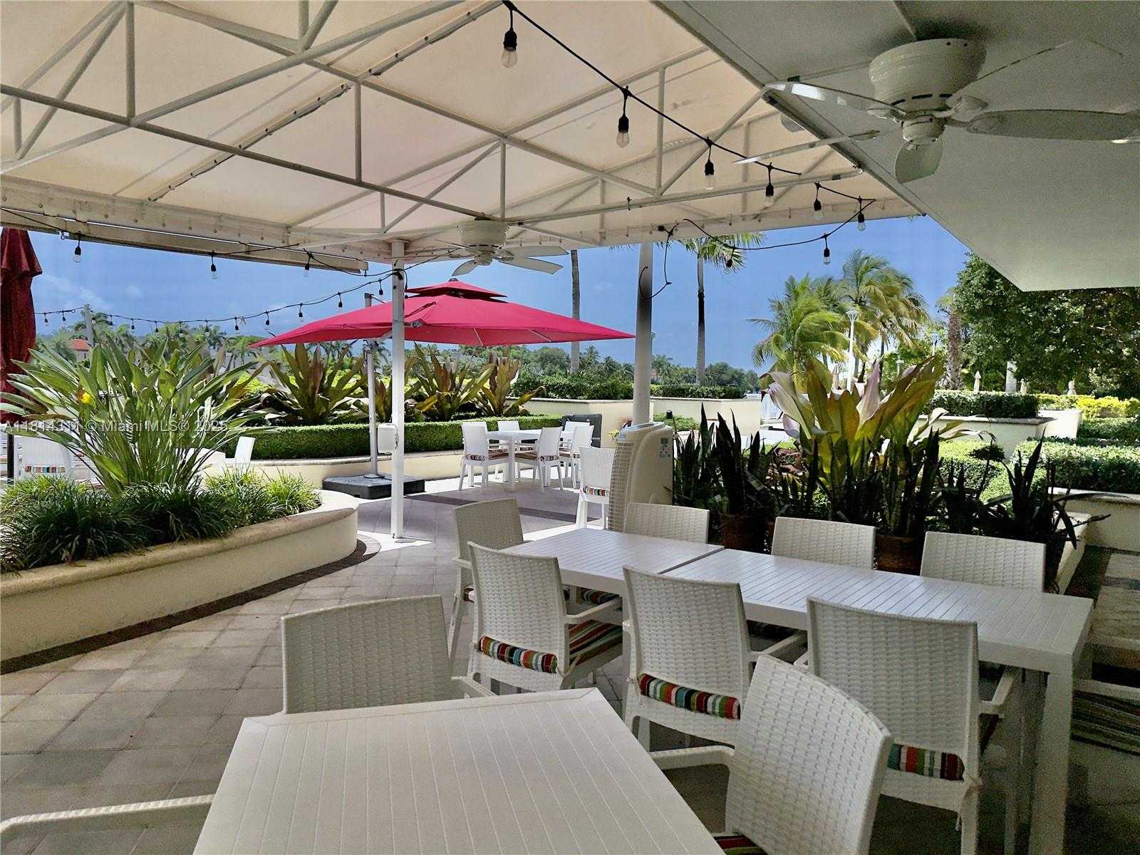 Small Image of 5600 COLLINS AVE #10V, Miami Beach Number 8