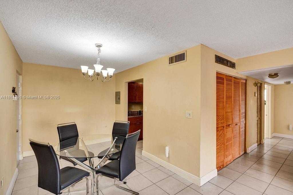 Small Image of 10804 NORTH KENDALL DR #P14, Miami Number 13