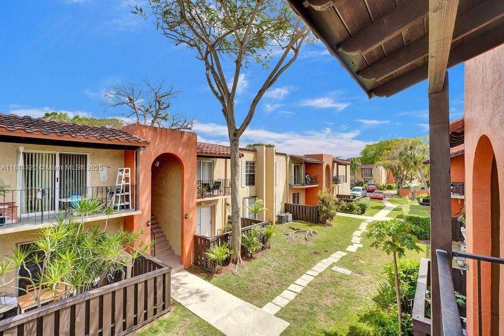 Small Image of 10804 NORTH KENDALL DR #P14, Miami Number 2