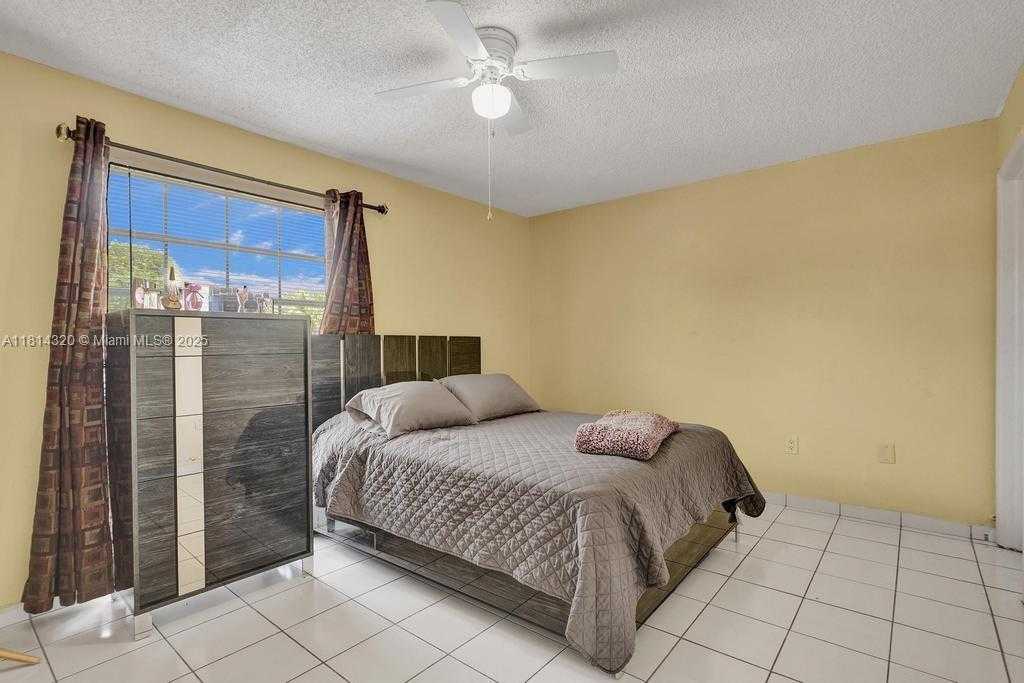 Small Image of 10804 NORTH KENDALL DR #P14, Miami Number 21