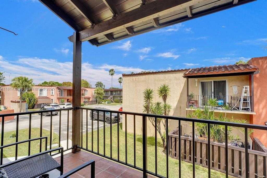 Small Image of 10804 NORTH KENDALL DR #P14, Miami Number 24