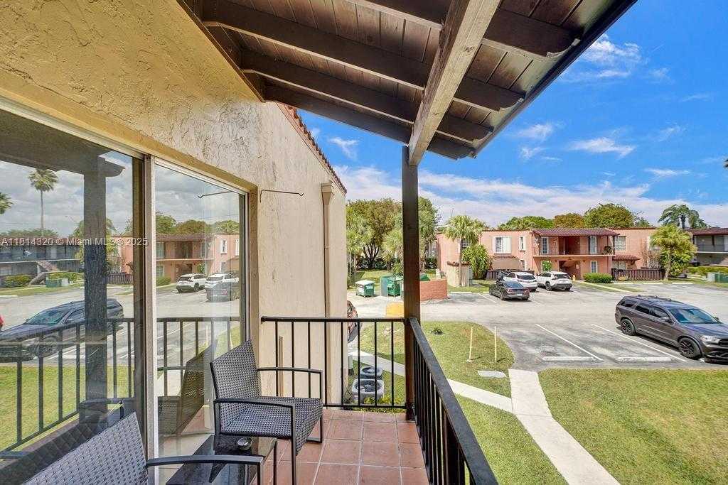 Small Image of 10804 NORTH KENDALL DR #P14, Miami Number 25