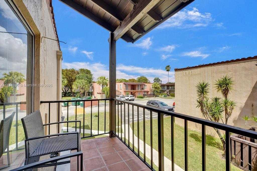 Small Image of 10804 NORTH KENDALL DR #P14, Miami Number 27