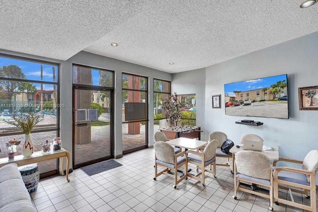 Small Image of 10804 NORTH KENDALL DR #P14, Miami Number 31