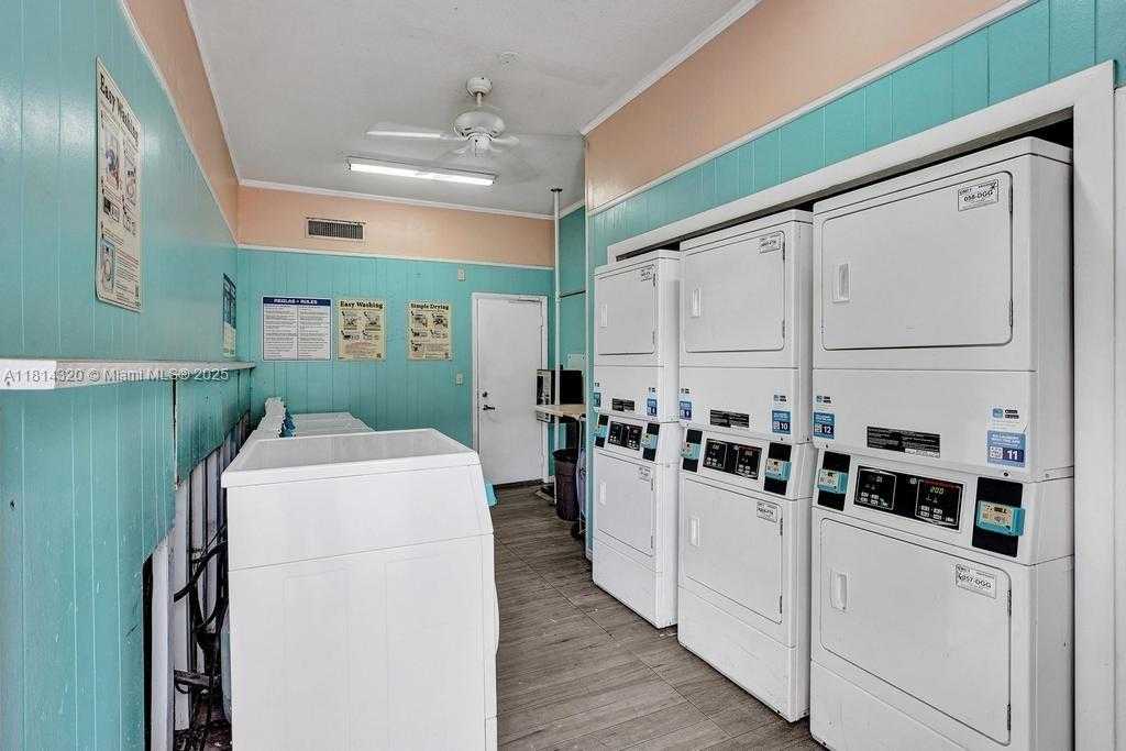 Small Image of 10804 NORTH KENDALL DR #P14, Miami Number 36