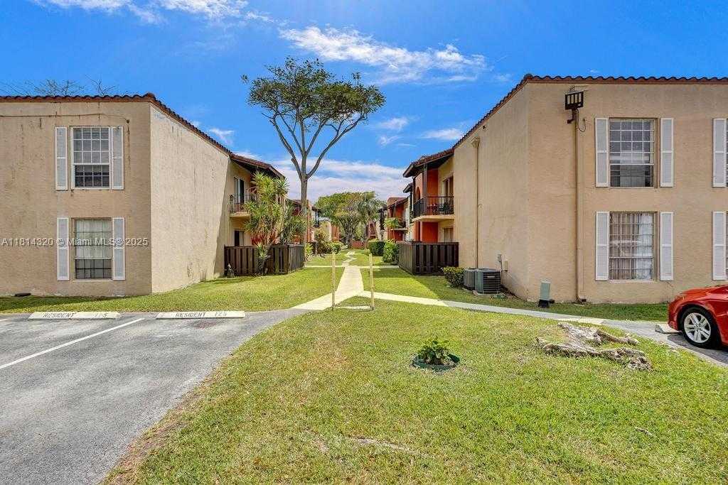 Small Image of 10804 NORTH KENDALL DR #P14, Miami Number 5