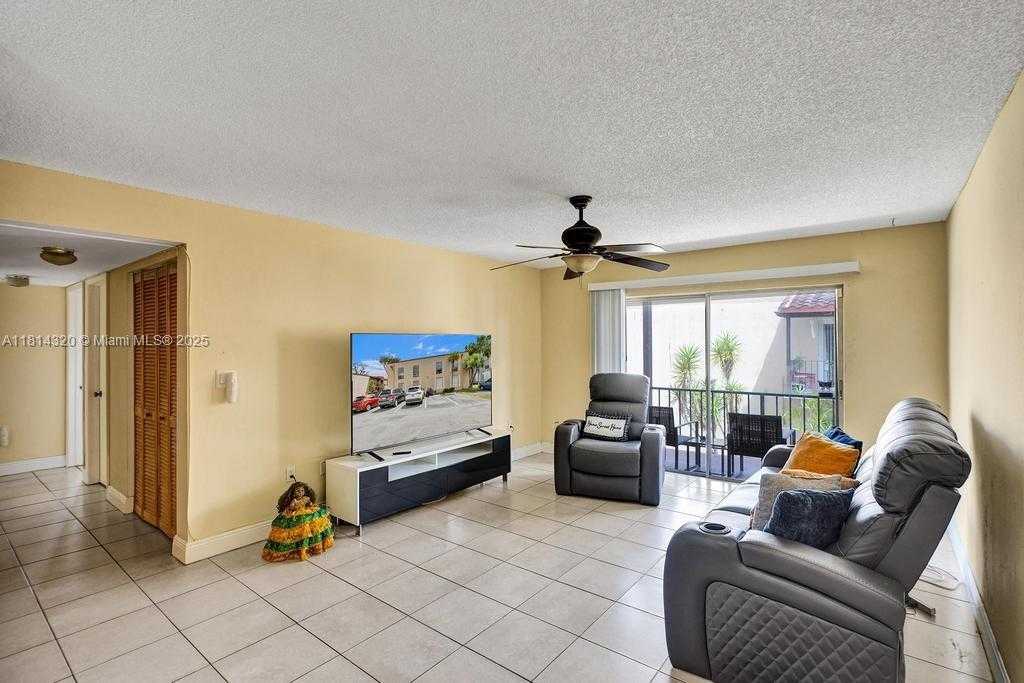Small Image of 10804 NORTH KENDALL DR #P14, Miami Number 7