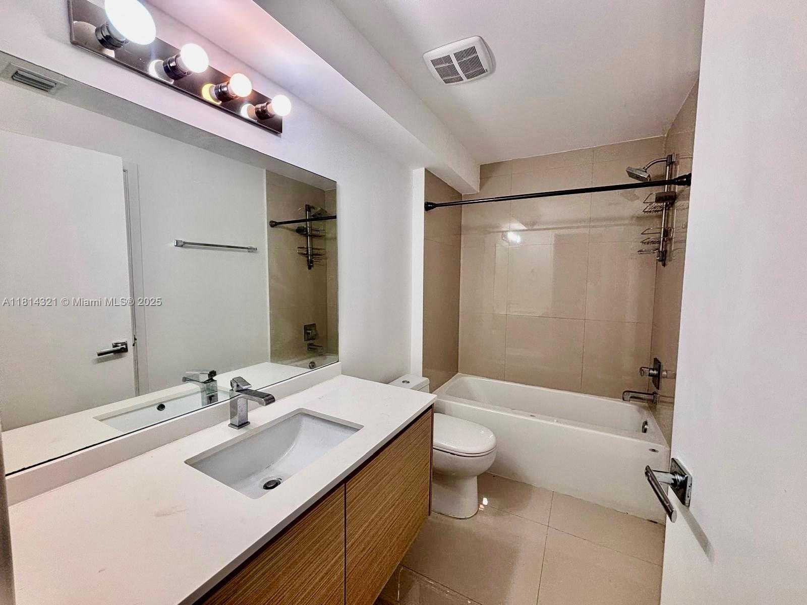 Small Image of 600 NORTH EAST 27TH ST #2704, Miami Number 9