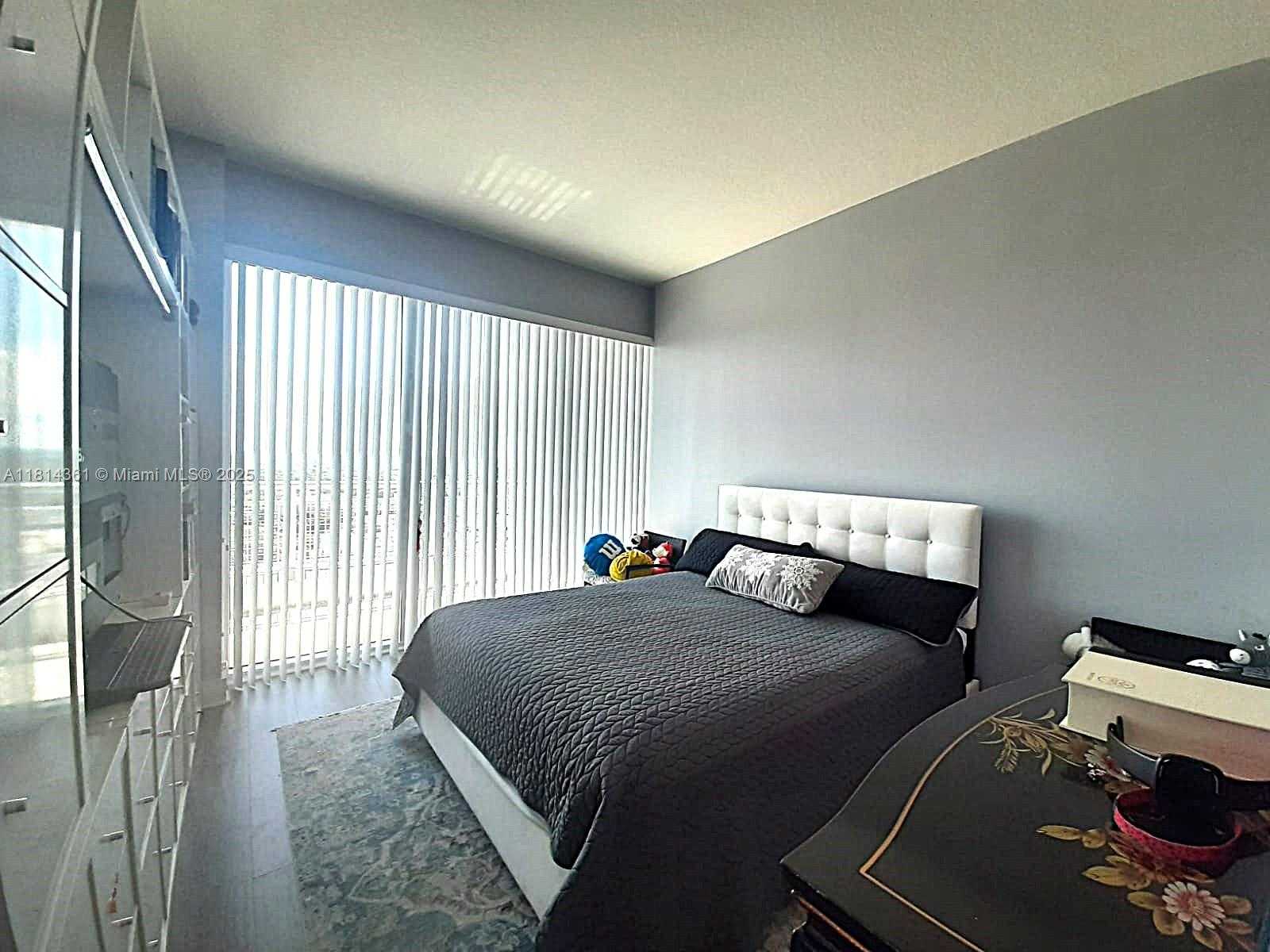 Small Image of 60 SOUTH WEST 13TH ST #1601, Miami Number 11