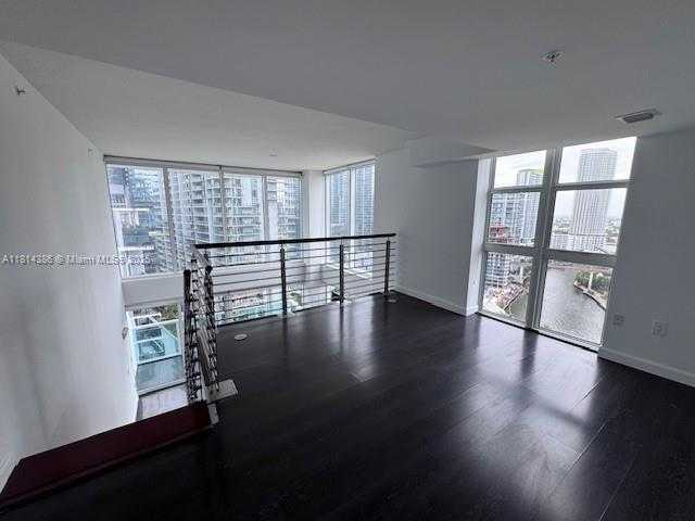 Small Image of 41 SOUTH EAST 5TH ST #1516, Miami Number 12