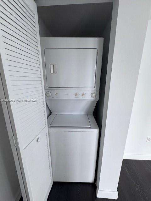 Small Image of 41 SOUTH EAST 5TH ST #1516, Miami Number 16