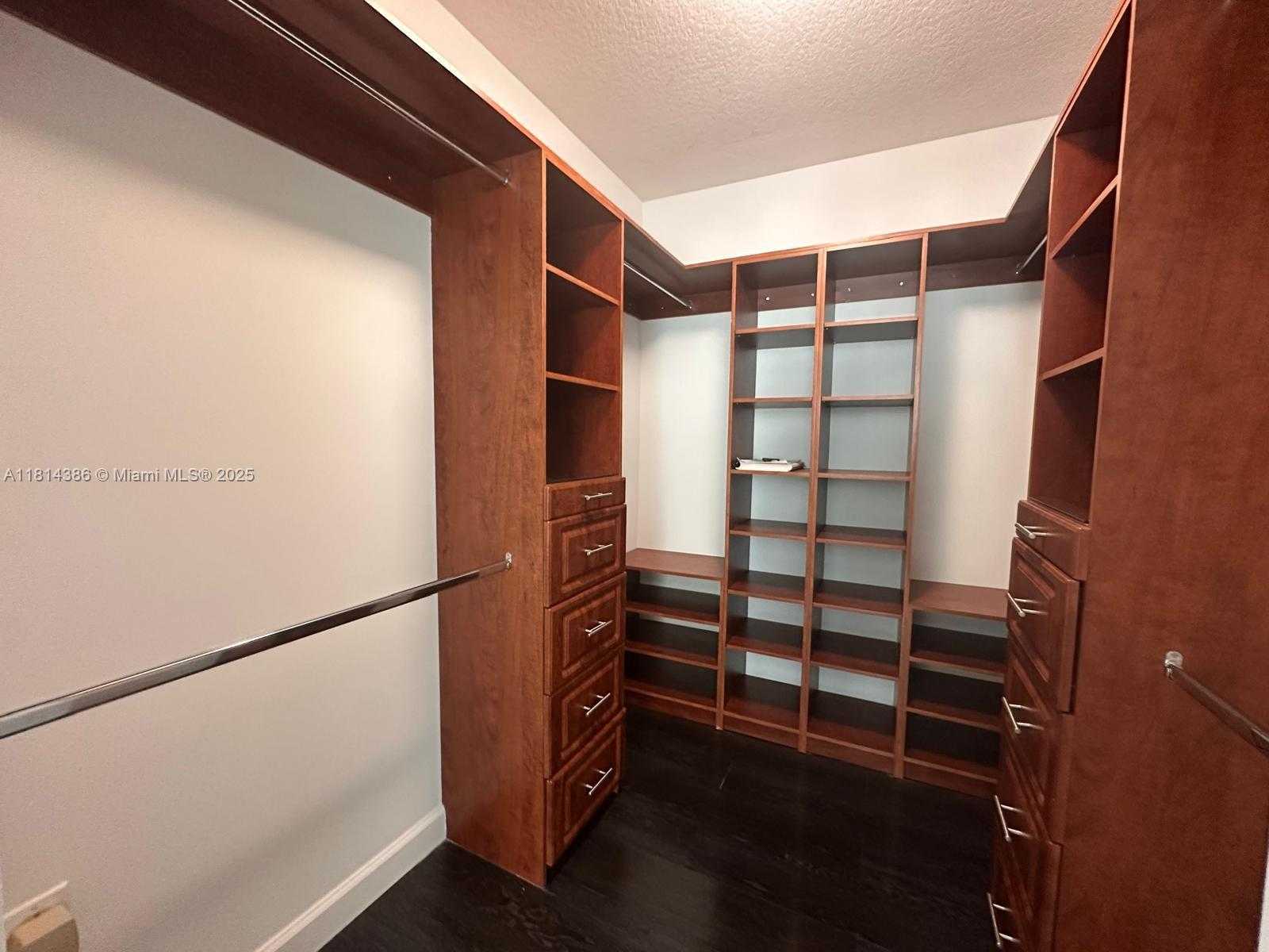 Small Image of 41 SOUTH EAST 5TH ST #1516, Miami Number 25