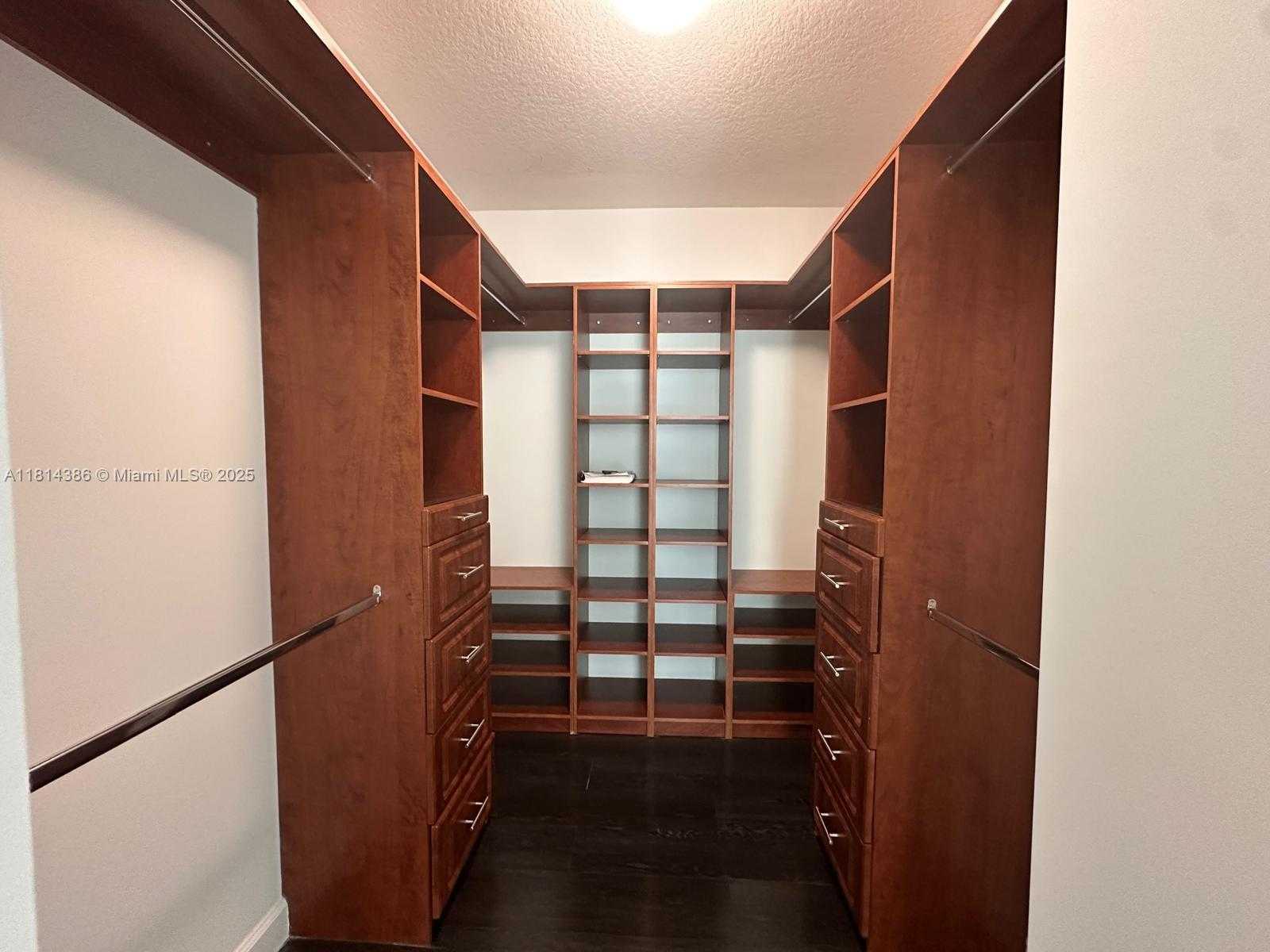 Small Image of 41 SOUTH EAST 5TH ST #1516, Miami Number 27