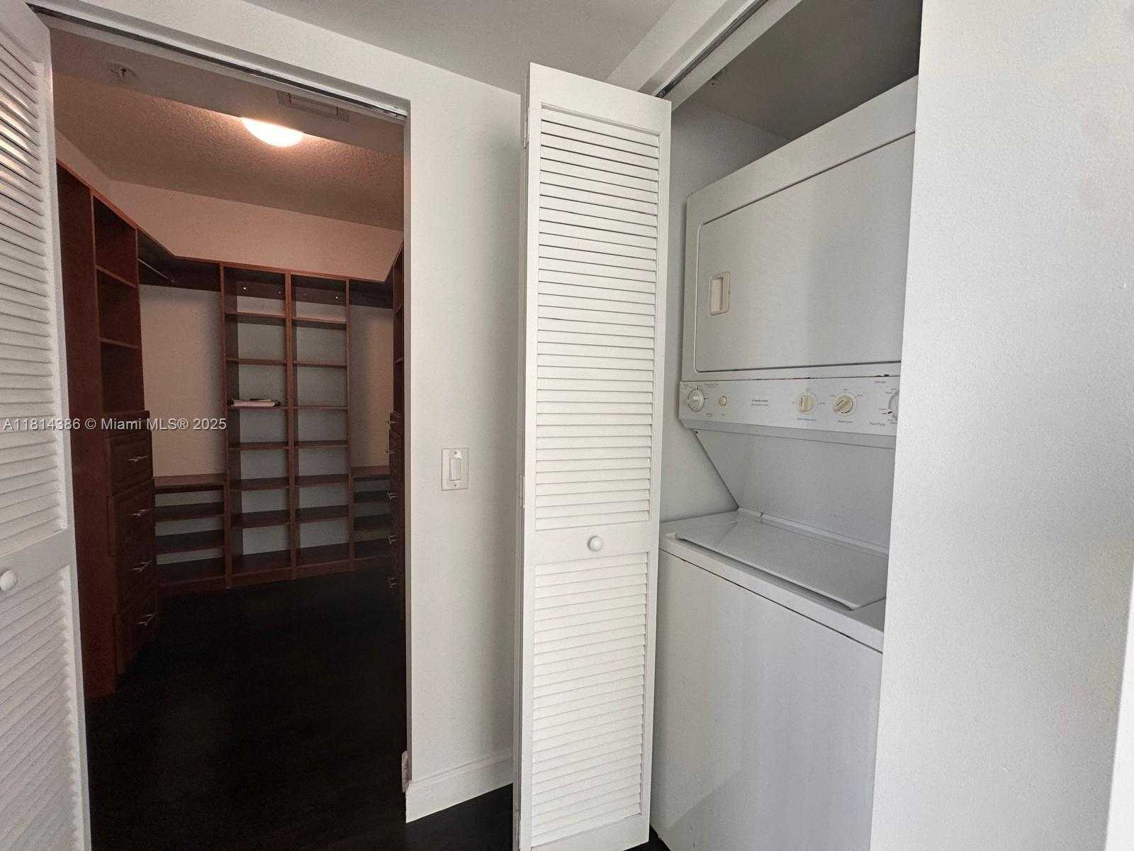 Small Image of 41 SOUTH EAST 5TH ST #1516, Miami Number 28