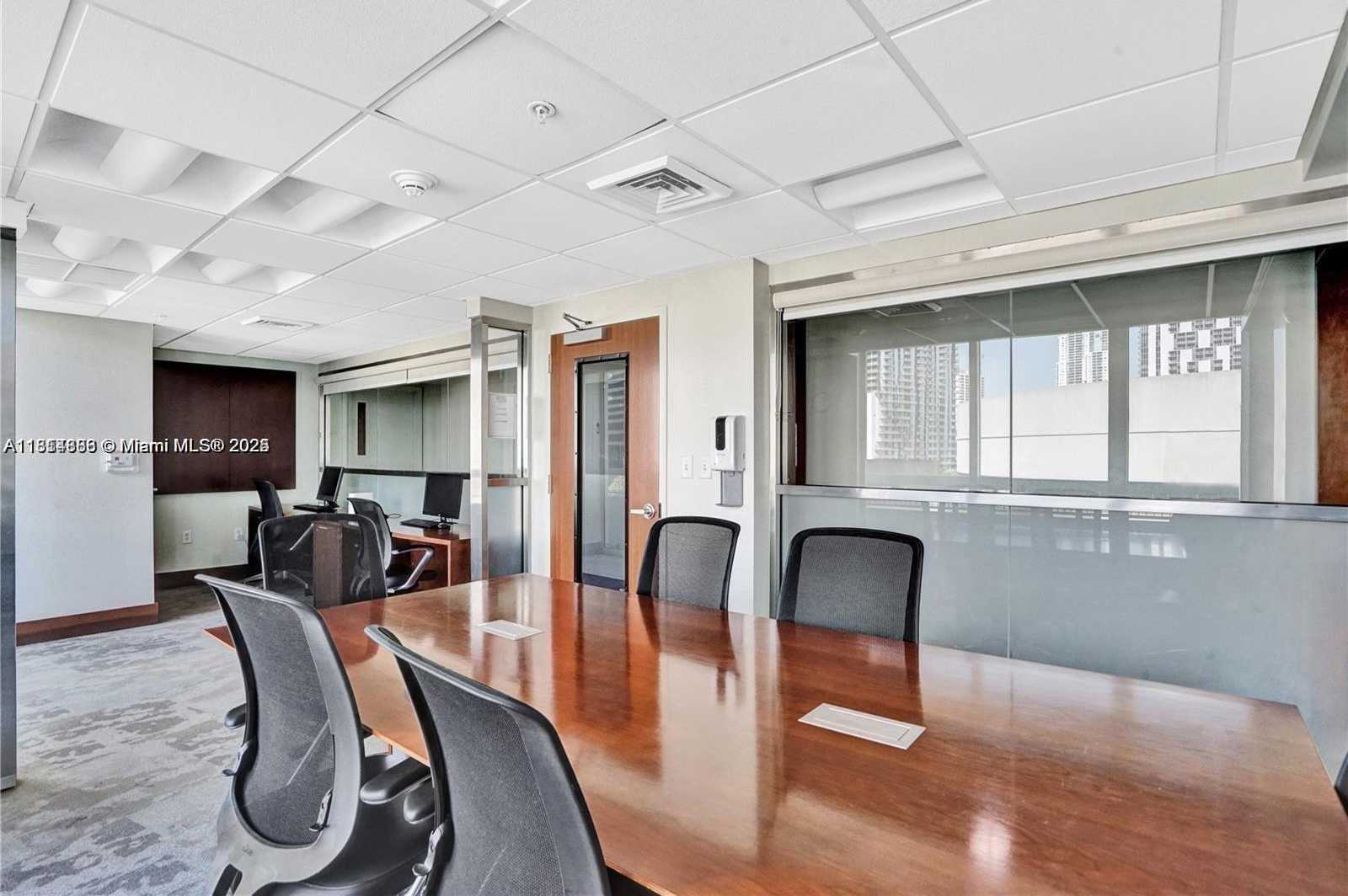 Small Image of 41 SOUTH EAST 5TH ST #1516, Miami Number 40
