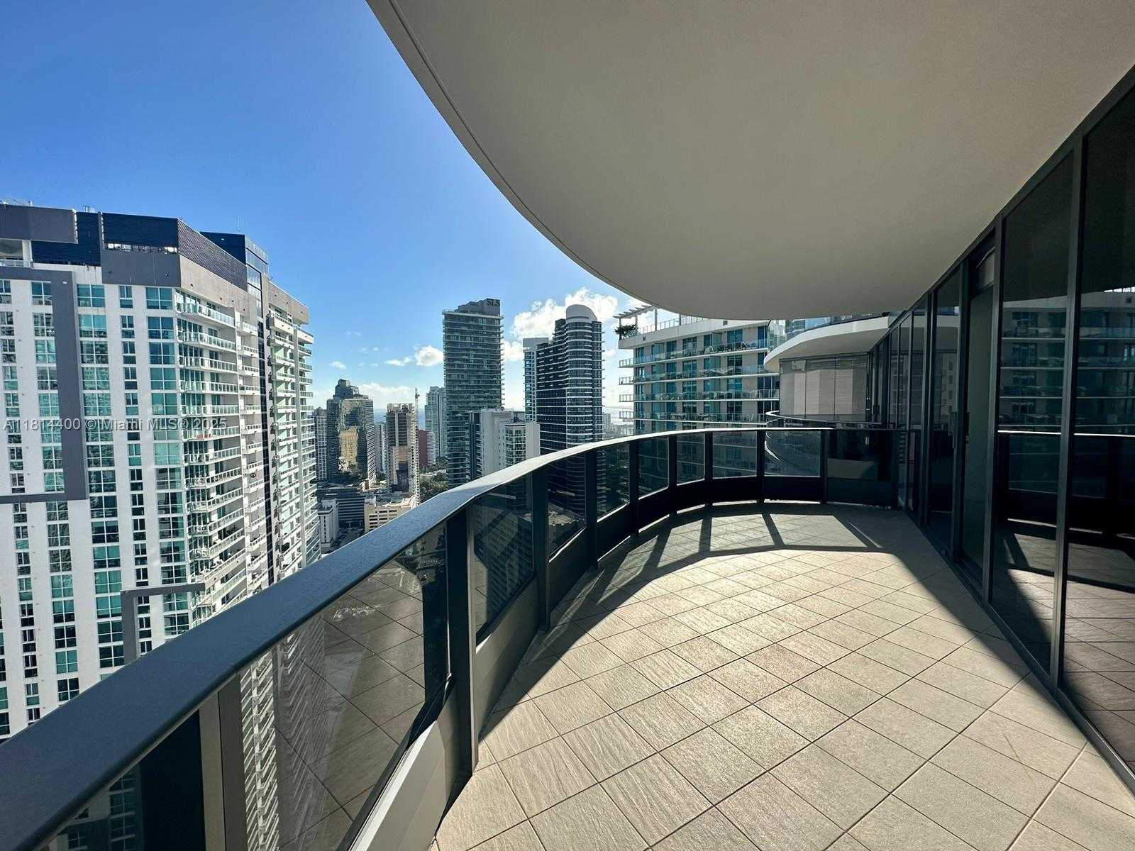 Small Image of 1000 BRICKELL PLZ #4001, Miami Number 2