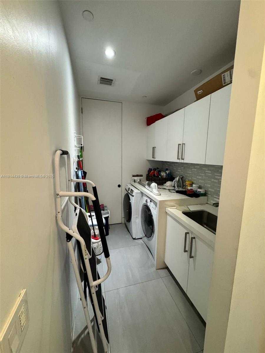 Small Image of 101 SUNRISE DR #A-201, Key Biscayne Number 11