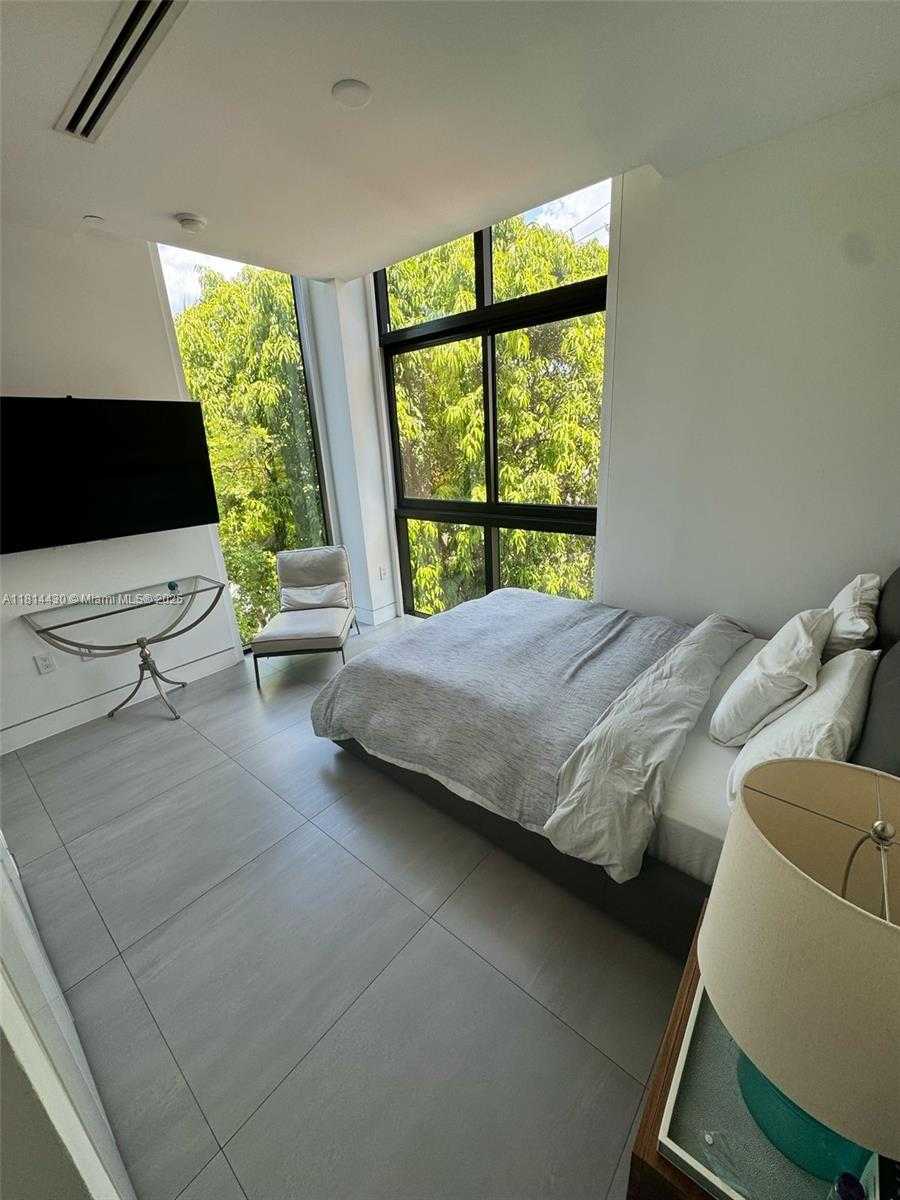 Small Image of 101 SUNRISE DR #A-201, Key Biscayne Number 13