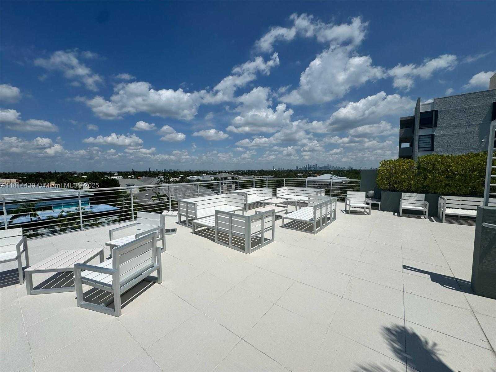 Small Image of 101 SUNRISE DR #A-201, Key Biscayne Number 15