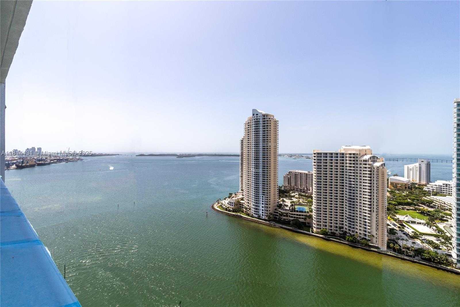 Small Image of 335 SOUTH BISCAYNE BLVD #3207, Miami Number 14