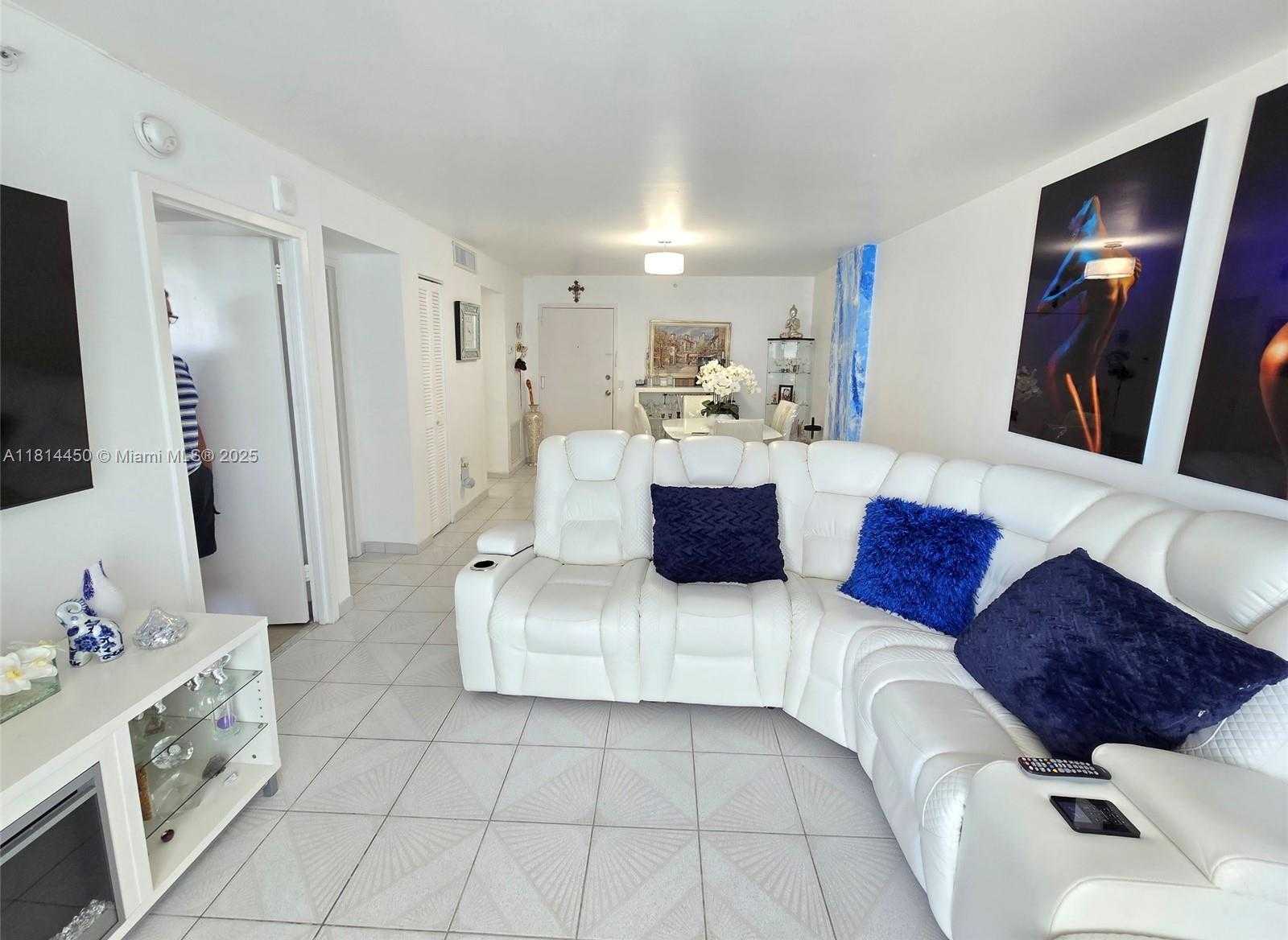 Small Image of 6969 COLLINS AVE #904, Miami Beach Number 4
