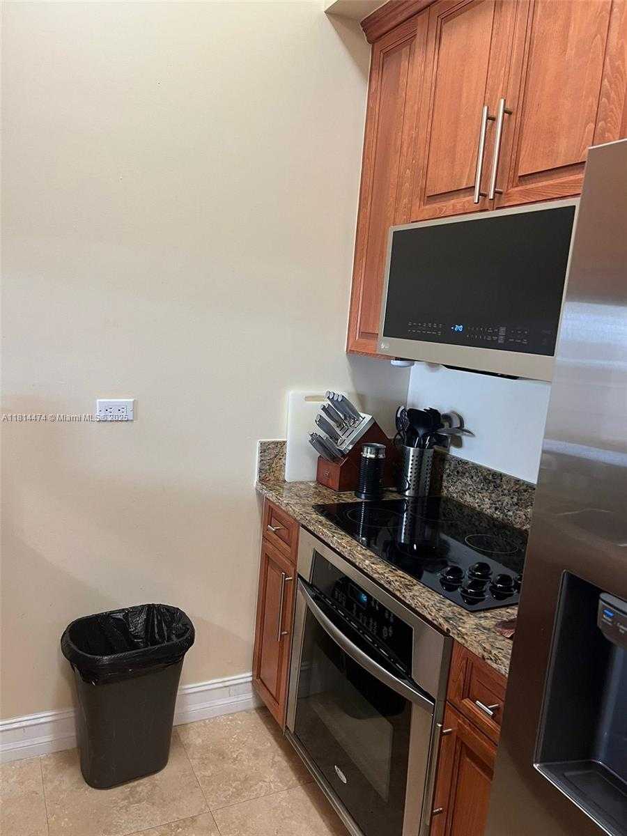 Small Image of 1805 PONCE DE LEON BLVD #526, Coral Gables Number 14