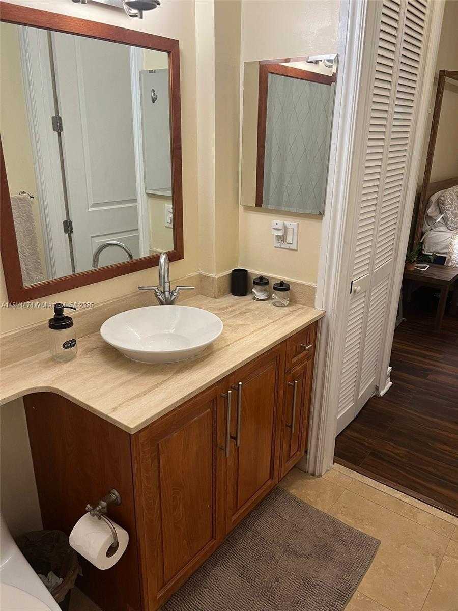 Small Image of 1805 PONCE DE LEON BLVD #526, Coral Gables Number 20