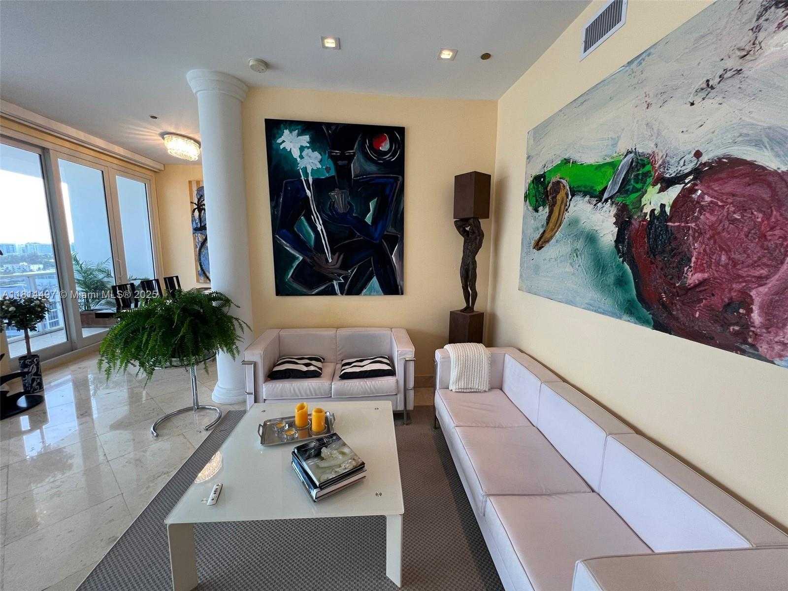 Small Image of 100 LINCOLN RD #PH12, Miami Beach Number 10