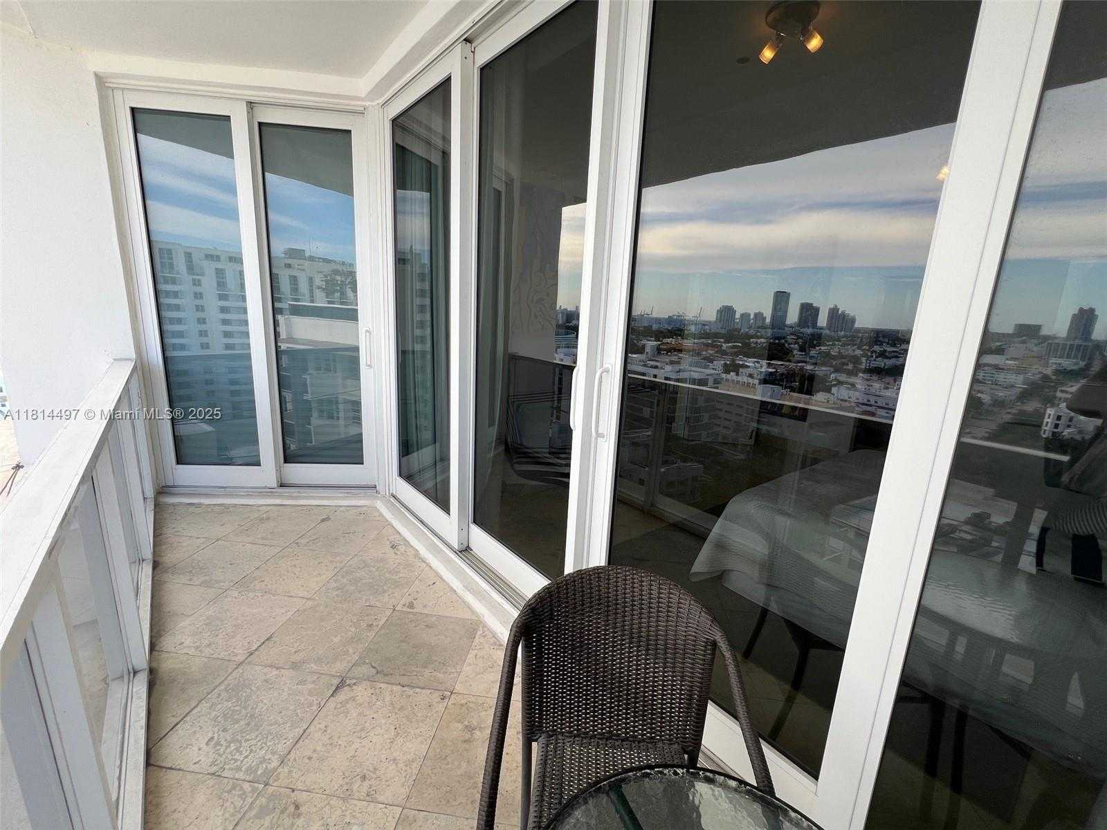 Small Image of 100 LINCOLN RD #PH12, Miami Beach Number 27