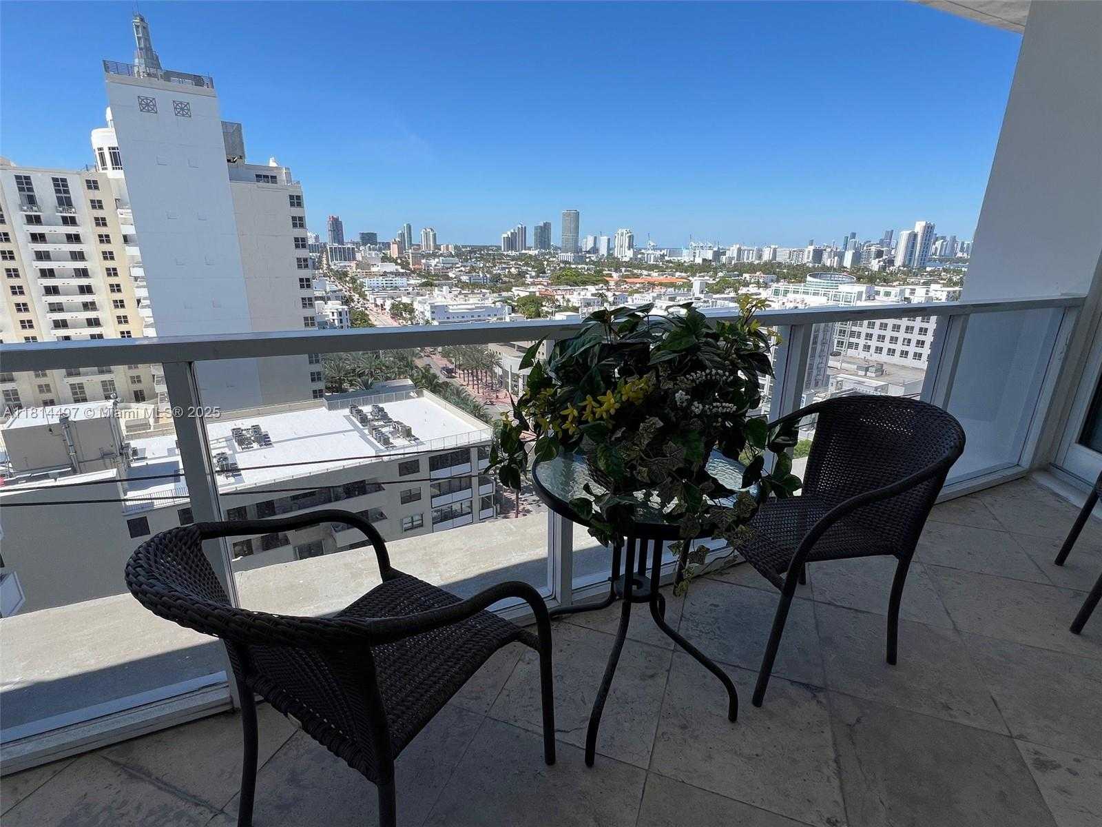 Small Image of 100 LINCOLN RD #PH12, Miami Beach Number 3