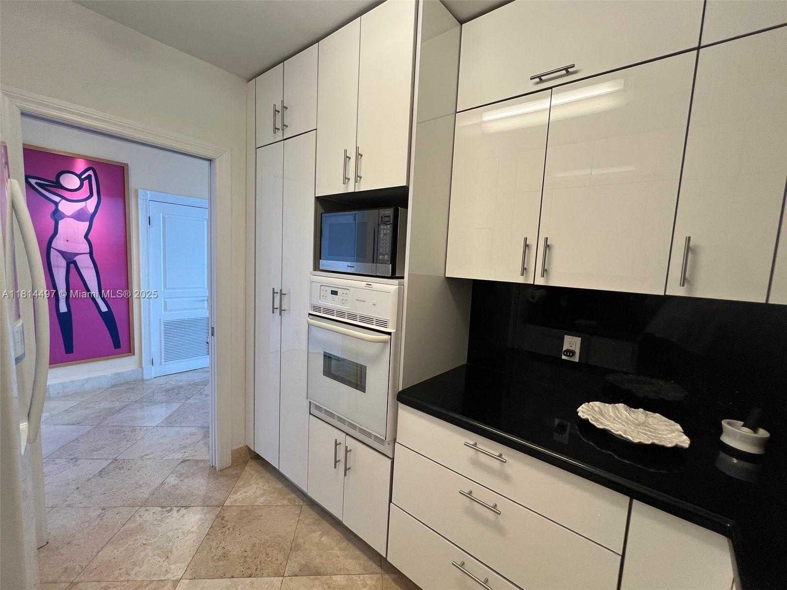 Small Image of 100 LINCOLN RD #PH12, Miami Beach Number 30