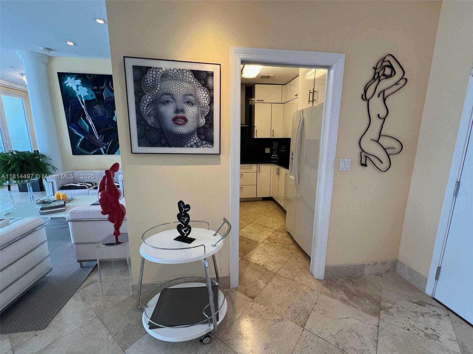 Small Image of 100 LINCOLN RD #PH12, Miami Beach Number 34